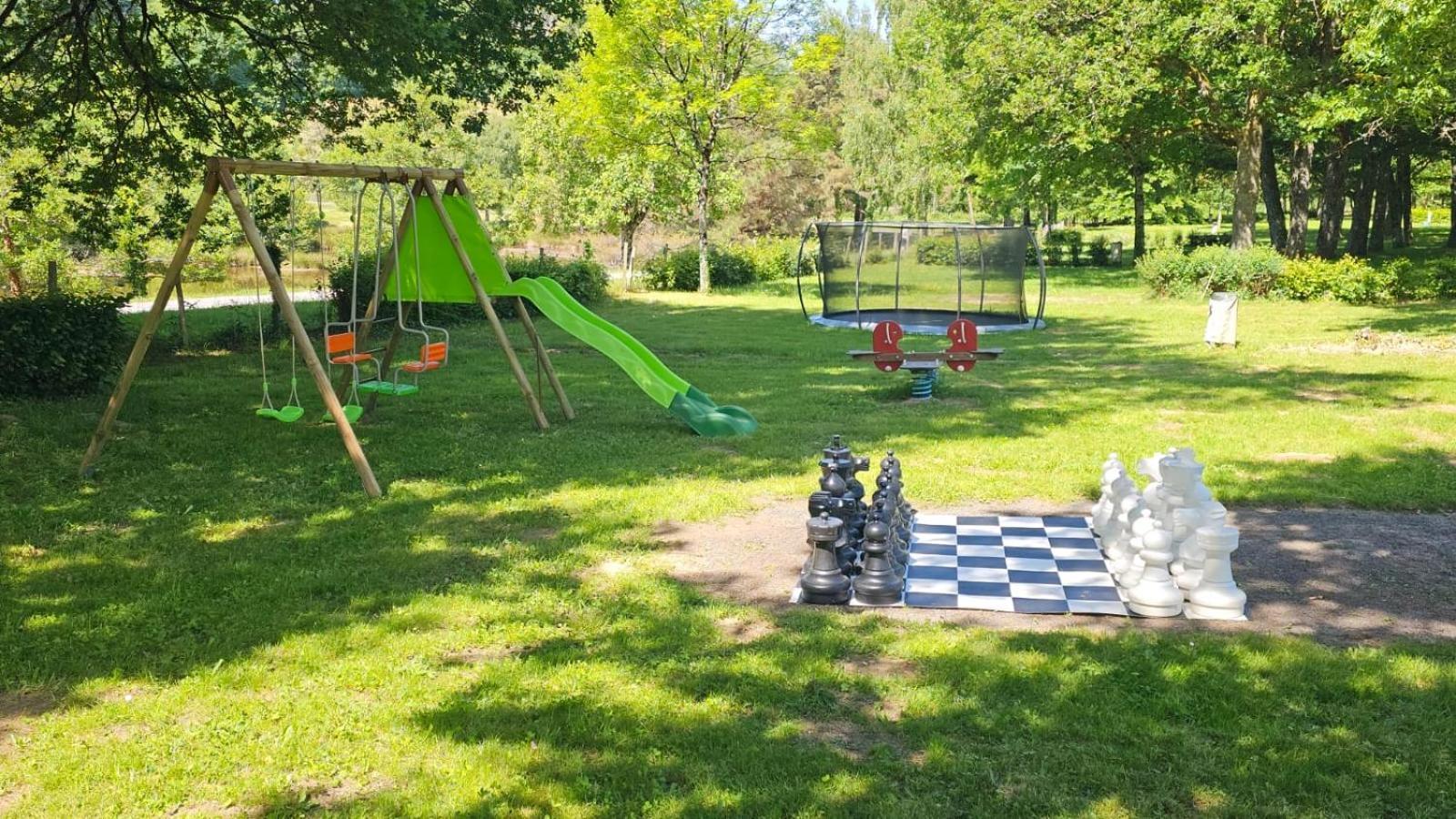Camping De Ladignac Le Long Bel Air Zewnętrze zdjęcie